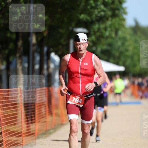 07.09.2025 - 19. Norderstedt Triathlon Michael Strokosch http://msf.ph/oto/8765419 07.09.2025 12:14:04 Laufen 704, 1334 meine-sportfotos.de