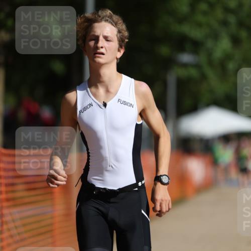 07.09.2025 - 19. Norderstedt Triathlon Michael Strokosch http://msf.ph/oto/8765450 07.09.2025 10:49:03 Laufen 113, 645, 665, 675 meine-sportfotos.de