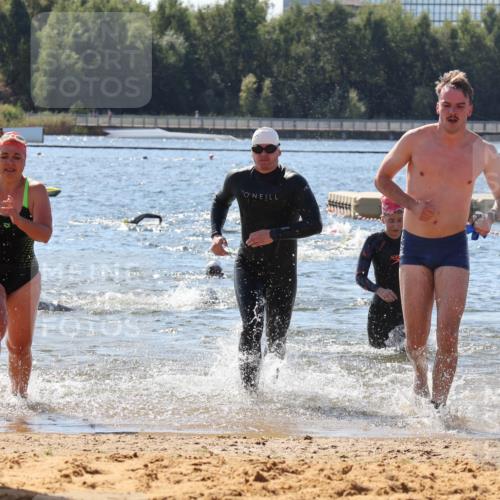 07.09.2025 - 19. Norderstedt Triathlon Luisa Fischer http://msf.ph/oto/8765491 07.09.2025 12:36:20 Schwimmen 235, 264, 1353 meine-sportfotos.de