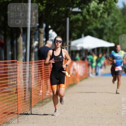 07.09.2025 - 19. Norderstedt Triathlon Michael Strokosch http://msf.ph/oto/8765565 07.09.2025 11:32:02 Laufen 760, 1168 meine-sportfotos.de