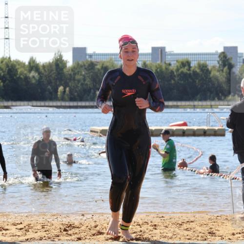 07.09.2025 - 19. Norderstedt Triathlon Luisa Fischer http://msf.ph/oto/8765570 07.09.2025 12:36:27 Schwimmen 264, 324, 1353 meine-sportfotos.de