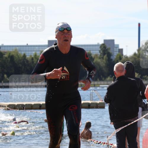 07.09.2025 - 19. Norderstedt Triathlon Luisa Fischer http://msf.ph/oto/8765632 07.09.2025 12:36:35 Schwimmen 193, 206, 264, 324, 332, 1353 meine-sportfotos.de