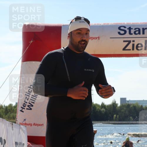 07.09.2025 - 19. Norderstedt Triathlon Luisa Fischer http://msf.ph/oto/8765673 07.09.2025 12:36:40 Schwimmen 193, 206, 324, 332 meine-sportfotos.de