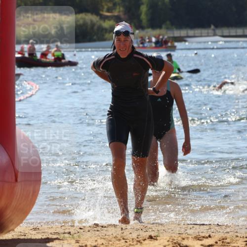 07.09.2025 - 19. Norderstedt Triathlon Luisa Fischer http://msf.ph/oto/8765685 07.09.2025 12:36:43 Schwimmen 193, 206, 270, 323, 332 meine-sportfotos.de