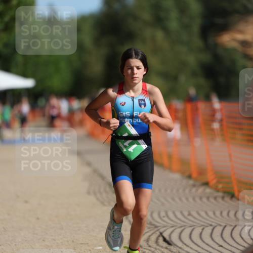 07.09.2025 - 19. Norderstedt Triathlon Michael Strokosch http://msf.ph/oto/8765809 07.09.2025 10:49:23 Laufen 111, 120 meine-sportfotos.de