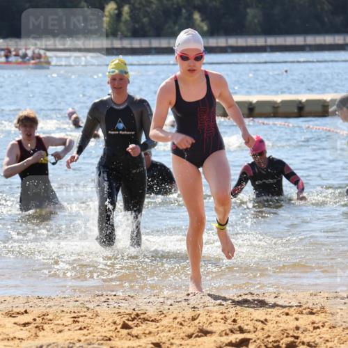 07.09.2025 - 19. Norderstedt Triathlon Luisa Fischer http://msf.ph/oto/8765826 07.09.2025 12:36:59 Schwimmen 270, 313, 321, 323, 329, 330, 333 meine-sportfotos.de