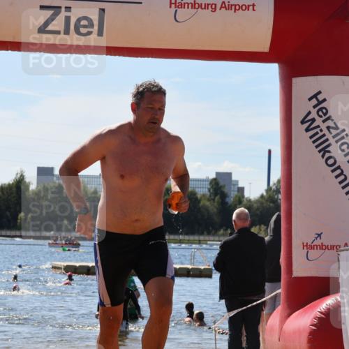 07.09.2025 - 19. Norderstedt Triathlon Luisa Fischer http://msf.ph/oto/8766047 07.09.2025 12:37:38 Schwimmen 338, 347, 360 meine-sportfotos.de