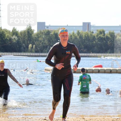 07.09.2025 - 19. Norderstedt Triathlon Luisa Fischer http://msf.ph/oto/8766086 07.09.2025 12:37:44 Schwimmen 341, 347, 358, 360 meine-sportfotos.de