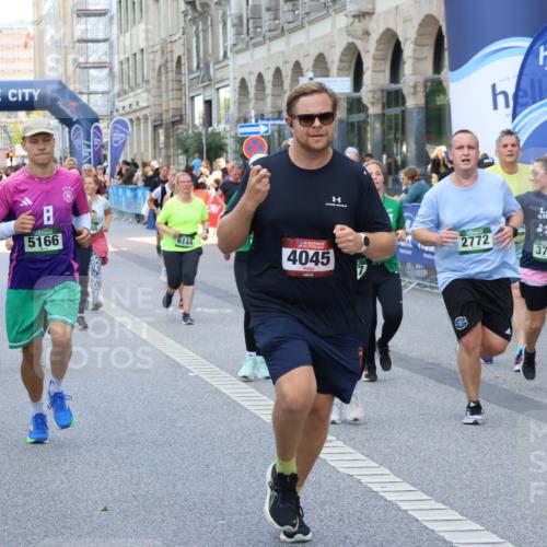 07.09.2025 - BARMER Alsterlauf Strokosch-Dieckow http://msf.ph/oto/8766139 07.09.2025 10:11:52 Ziel 2128, 2200, 2331, 2599, 2942, 2995, 3302, 3444, 3445, 3446, 3471, 3613, 3614, 3990, 4264, 4413, 4518, 4519, 4561, 4694, 4899, 5410, 5613, 5614, 5630, 5638, 5956, 6009, 6126, 6199, 6200, 6310, 6323, 8181, 8182, 8228, 8229, 8498 meine-sportfotos.de