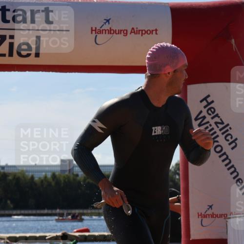 07.09.2025 - 19. Norderstedt Triathlon Luisa Fischer http://msf.ph/oto/8766165 07.09.2025 12:38:08 Schwimmen 298, 316 meine-sportfotos.de