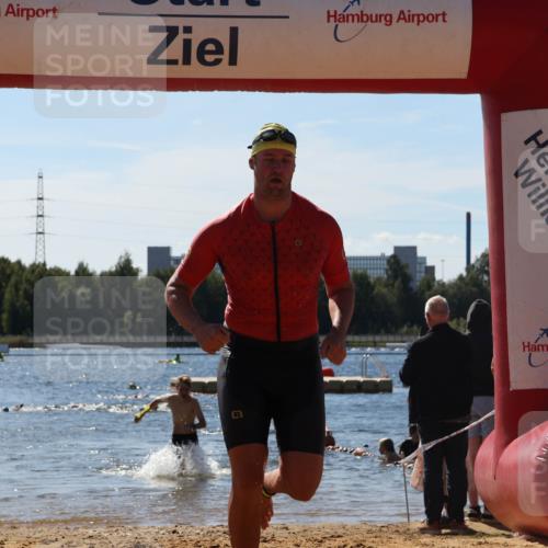 07.09.2025 - 19. Norderstedt Triathlon Luisa Fischer http://msf.ph/oto/8766207 07.09.2025 12:38:13 Schwimmen 298, 316, 357 meine-sportfotos.de