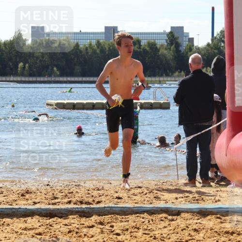 07.09.2025 - 19. Norderstedt Triathlon Luisa Fischer http://msf.ph/oto/8766218 07.09.2025 12:38:16 Schwimmen 298, 316, 357 meine-sportfotos.de