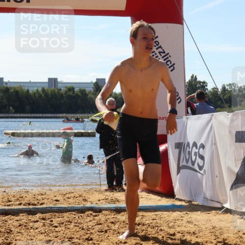 07.09.2025 - 19. Norderstedt Triathlon Luisa Fischer http://msf.ph/oto/8766240 07.09.2025 12:38:18 Schwimmen 298, 316, 357 meine-sportfotos.de