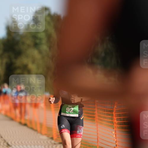 07.09.2025 - 19. Norderstedt Triathlon Michael Strokosch http://msf.ph/oto/8766246 07.09.2025 10:49:55 Laufen 92, 664, 1118 meine-sportfotos.de
