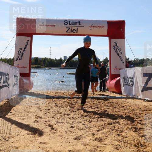 07.09.2025 - 19. Norderstedt Triathlon Luisa Fischer http://msf.ph/oto/8766345 07.09.2025 12:38:55 Schwimmen 320, 334, 352, 359, 777 meine-sportfotos.de