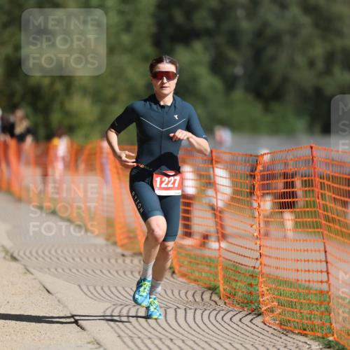 07.09.2025 - 19. Norderstedt Triathlon Michael Strokosch http://msf.ph/oto/8766375 07.09.2025 11:33:54 Laufen 1227 meine-sportfotos.de