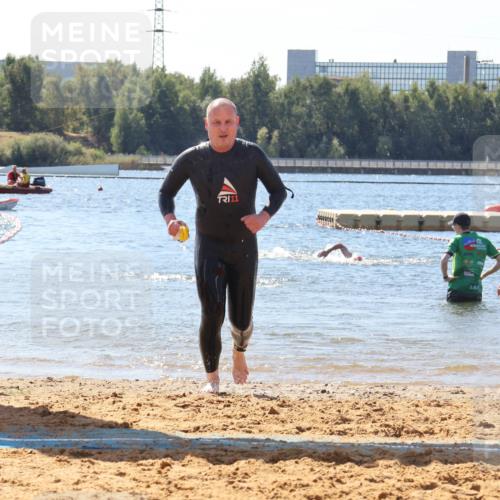 07.09.2025 - 19. Norderstedt Triathlon Luisa Fischer http://msf.ph/oto/8766385 07.09.2025 12:39:29 Schwimmen 322 meine-sportfotos.de