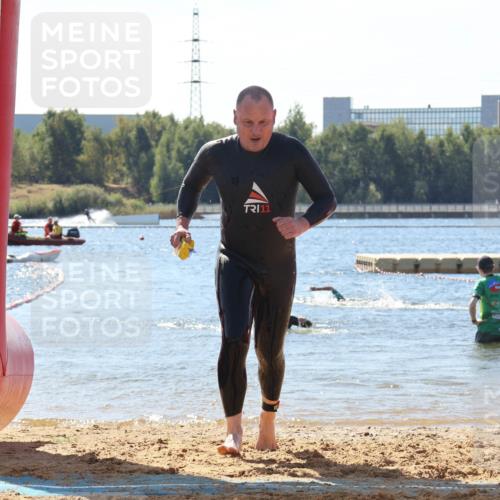 07.09.2025 - 19. Norderstedt Triathlon Luisa Fischer http://msf.ph/oto/8766399 07.09.2025 12:39:30 Schwimmen 322 meine-sportfotos.de