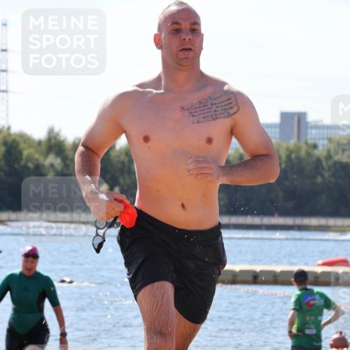 07.09.2025 - 19. Norderstedt Triathlon Luisa Fischer http://msf.ph/oto/8766485 07.09.2025 12:39:58 Schwimmen 349 meine-sportfotos.de