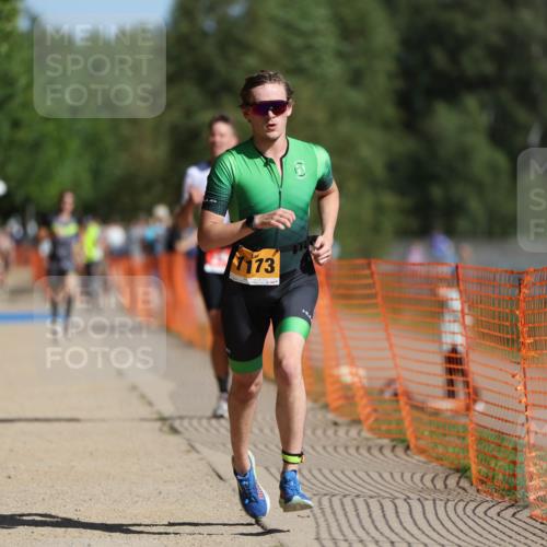 07.09.2025 - 19. Norderstedt Triathlon Michael Strokosch http://msf.ph/oto/8766521 07.09.2025 11:34:19 Laufen 276, 1173 meine-sportfotos.de