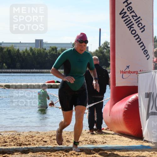 07.09.2025 - 19. Norderstedt Triathlon Luisa Fischer http://msf.ph/oto/8766566 07.09.2025 12:40:06 Schwimmen 337, 349 meine-sportfotos.de