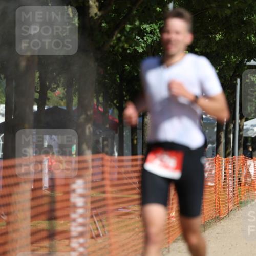 07.09.2025 - 19. Norderstedt Triathlon Michael Strokosch http://msf.ph/oto/8766593 07.09.2025 11:34:23 Laufen 276, 1173, 1175 meine-sportfotos.de