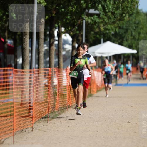 07.09.2025 - 19. Norderstedt Triathlon Michael Strokosch http://msf.ph/oto/8766635 07.09.2025 10:50:25 Laufen 110, 677, 1126 meine-sportfotos.de