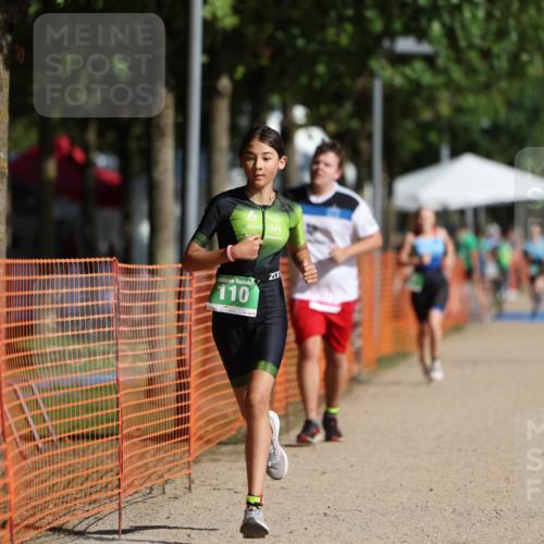 07.09.2025 - 19. Norderstedt Triathlon Michael Strokosch http://msf.ph/oto/8766653 07.09.2025 10:50:27 Laufen 67, 110, 677, 1126 meine-sportfotos.de
