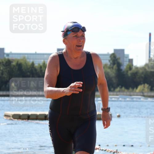 07.09.2025 - 19. Norderstedt Triathlon Luisa Fischer http://msf.ph/oto/8766819 07.09.2025 12:42:51 Schwimmen 314 meine-sportfotos.de