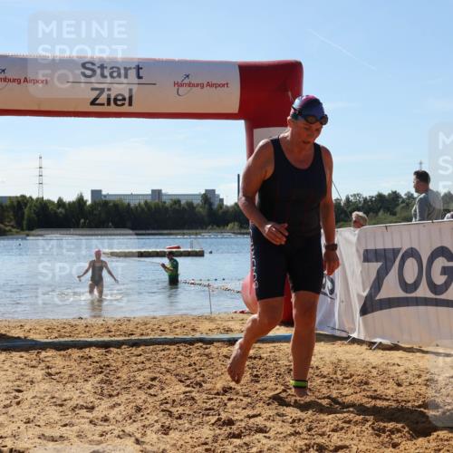 07.09.2025 - 19. Norderstedt Triathlon Luisa Fischer http://msf.ph/oto/8766829 07.09.2025 12:42:53 Schwimmen 314 meine-sportfotos.de