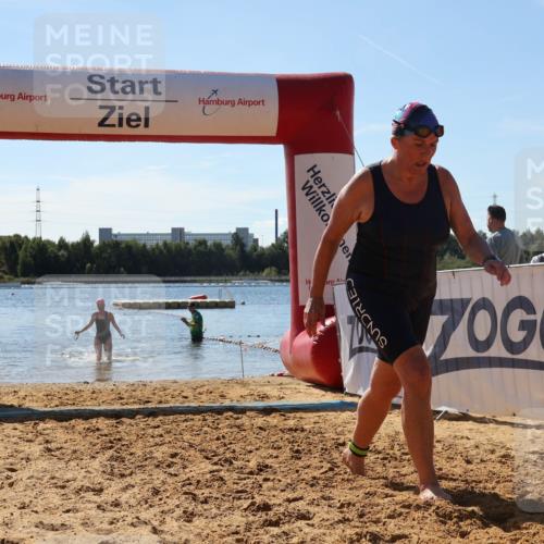 07.09.2025 - 19. Norderstedt Triathlon Luisa Fischer http://msf.ph/oto/8766831 07.09.2025 12:42:54 Schwimmen 314 meine-sportfotos.de