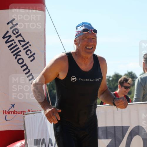 07.09.2025 - 19. Norderstedt Triathlon Luisa Fischer http://msf.ph/oto/8766848 07.09.2025 12:43:49 Schwimmen 325 meine-sportfotos.de