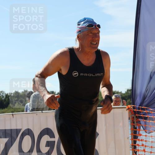 07.09.2025 - 19. Norderstedt Triathlon Luisa Fischer http://msf.ph/oto/8766855 07.09.2025 12:43:50 Schwimmen 325 meine-sportfotos.de