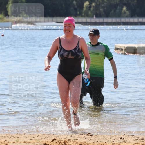 07.09.2025 - 19. Norderstedt Triathlon Luisa Fischer http://msf.ph/oto/8766866 07.09.2025 12:45:18 Schwimmen 354 meine-sportfotos.de