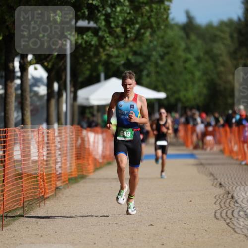 07.09.2025 - 19. Norderstedt Triathlon Michael Strokosch http://msf.ph/oto/8766894 07.09.2025 10:51:14 Laufen 68, 649, 663 meine-sportfotos.de