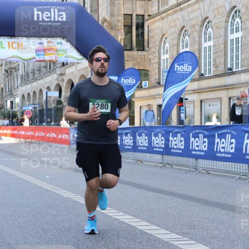 07.09.2025 - BARMER Alsterlauf Strokosch-Dieckow http://msf.ph/oto/8766962 07.09.2025 10:30:35 Ziel 3324, 3451, 6239 meine-sportfotos.de