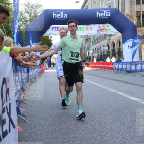07.09.2025 - BARMER Alsterlauf Strokosch-Dieckow http://msf.ph/oto/8767050 07.09.2025 10:31:01 Ziel 2001, 2563, 4388, 5537, 5599 meine-sportfotos.de