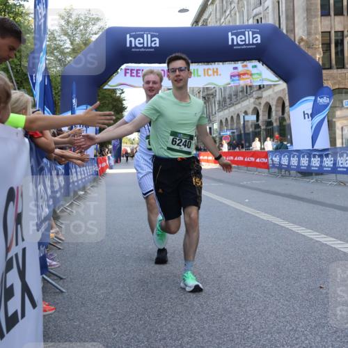 07.09.2025 - BARMER Alsterlauf Strokosch-Dieckow http://msf.ph/oto/8767067 07.09.2025 10:31:01 Ziel 2001, 2563, 4388, 5537, 5599 meine-sportfotos.de
