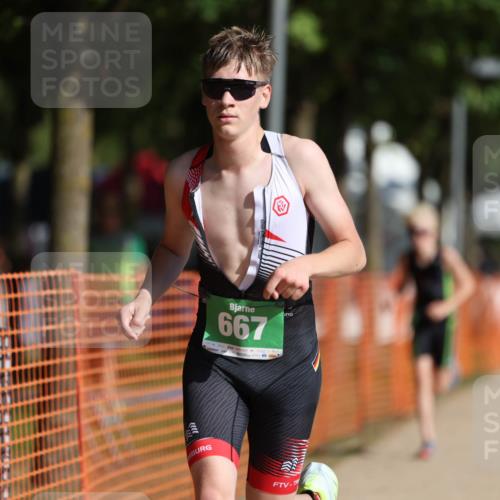 07.09.2025 - 19. Norderstedt Triathlon Michael Strokosch http://msf.ph/oto/8767119 07.09.2025 10:51:57 Laufen 112, 641, 660, 667, 1114, 1141 meine-sportfotos.de