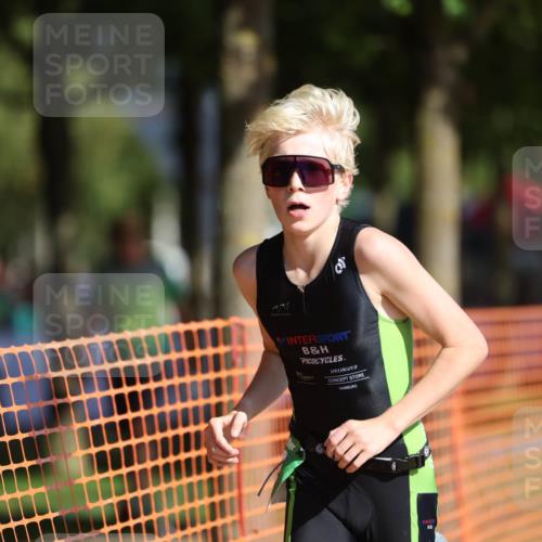 07.09.2025 - 19. Norderstedt Triathlon Michael Strokosch http://msf.ph/oto/8767145 07.09.2025 10:52:02 Laufen 112, 667 meine-sportfotos.de