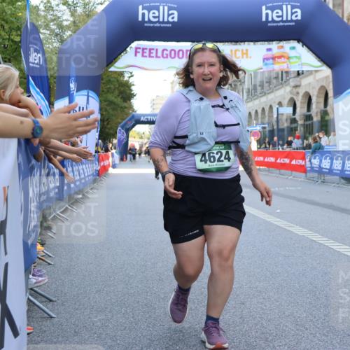 07.09.2025 - BARMER Alsterlauf Strokosch-Dieckow http://msf.ph/oto/8767312 07.09.2025 10:31:07 Ziel 2001, 5599 meine-sportfotos.de