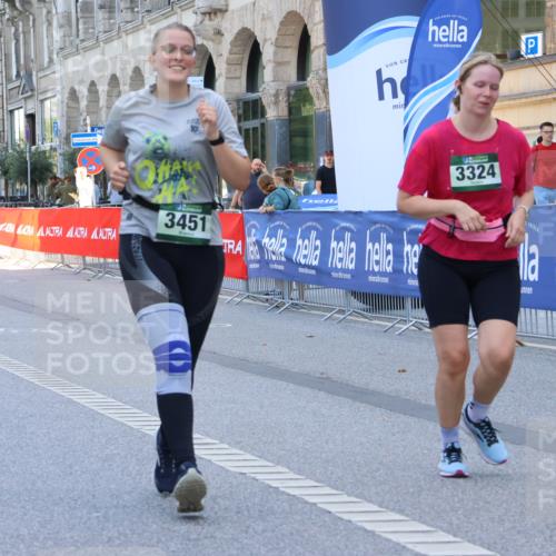 07.09.2025 - BARMER Alsterlauf Strokosch-Dieckow http://msf.ph/oto/8767449 07.09.2025 10:31:17 Ziel 2001, 4921, 4922 meine-sportfotos.de