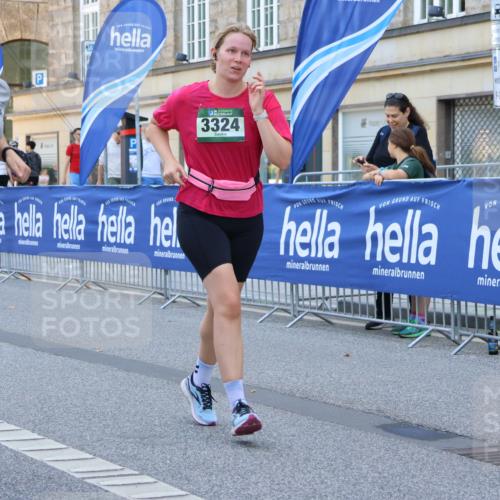 07.09.2025 - BARMER Alsterlauf Strokosch-Dieckow http://msf.ph/oto/8767573 07.09.2025 10:31:19 Ziel 2001, 4921, 4922 meine-sportfotos.de