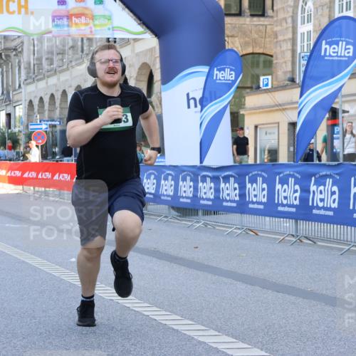 07.09.2025 - BARMER Alsterlauf Strokosch-Dieckow http://msf.ph/oto/8767735 07.09.2025 10:31:24 Ziel 2807, 4921, 4922 meine-sportfotos.de