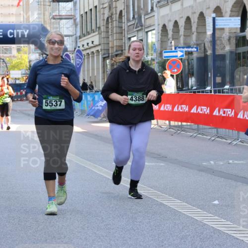 07.09.2025 - BARMER Alsterlauf Strokosch-Dieckow http://msf.ph/oto/8767848 07.09.2025 10:31:36 Ziel 1145, 2420, 2427, 2635, 2807, 3686 meine-sportfotos.de