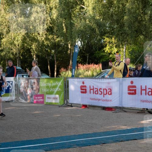 07.09.2025 - 19. Norderstedt Triathlon Zöllner http://msf.ph/oto/8767982 07.09.2025 09:12:59 Ziel 12 meine-sportfotos.de