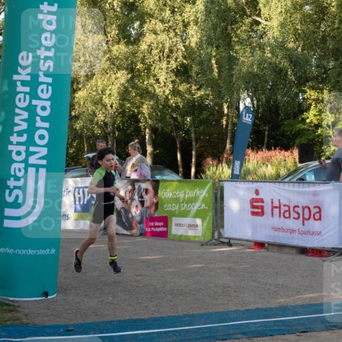 07.09.2025 - 19. Norderstedt Triathlon Zöllner http://msf.ph/oto/8768022 07.09.2025 09:13:47 Ziel 25, 54 meine-sportfotos.de