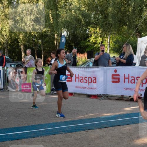 07.09.2025 - 19. Norderstedt Triathlon Zöllner http://msf.ph/oto/8768076 07.09.2025 09:14:15 Ziel 3, 14, 29, 45, 55 meine-sportfotos.de