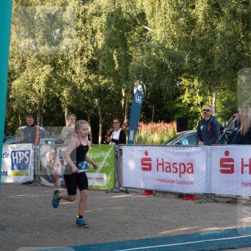 07.09.2025 - 19. Norderstedt Triathlon Zöllner http://msf.ph/oto/8768108 07.09.2025 09:14:44 Ziel 9 meine-sportfotos.de