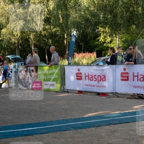 07.09.2025 - 19. Norderstedt Triathlon Zöllner http://msf.ph/oto/8768184 07.09.2025 09:15:57 Ziel 34, 39 meine-sportfotos.de